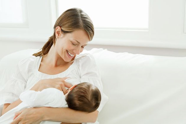 الرضاعة الطبيعية حق للطفل وصحة للأم - جريدة الغد