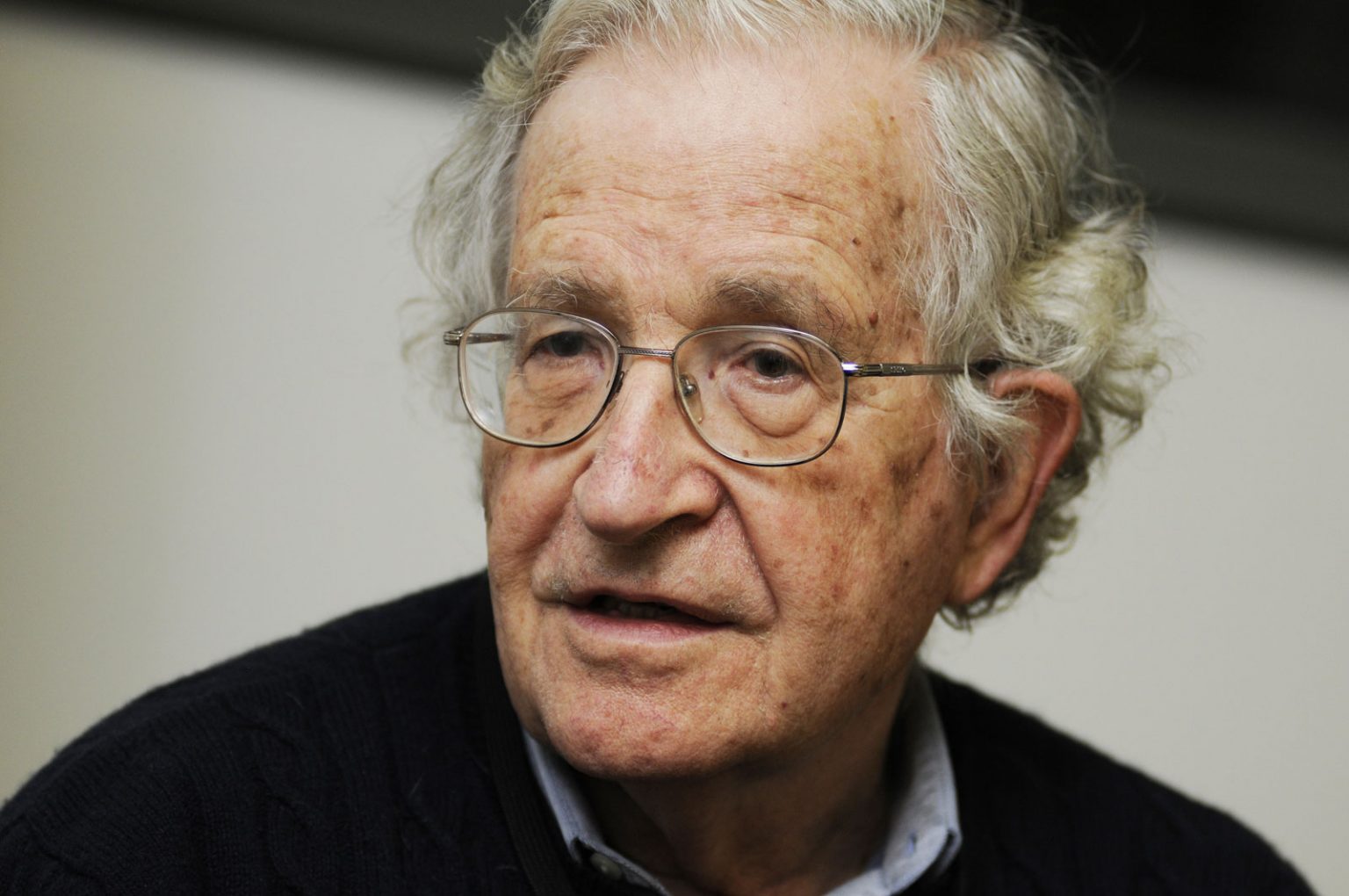 Noam-Chomsky-2010-1536x1020.jpg