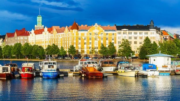أجرت مجلة "ريدرز دايجست" تجربة المحفظة المفقودة وكانت العاصمة هلسنكي هي المدينة الأكثر أمانة من بين المدن التي خضعت للتجربة
