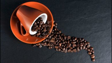 الذين يواظبون على تناول عدة أكواب من القهوة يوميا، يمكن أن يكونوا أقل عرضة للإصابة بسرطان البروستات بنسبة 10 في المئة